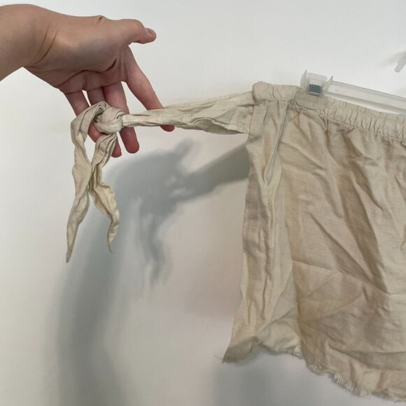 CLOTH & STONE ANTHROPOLOGIE ANTHRO Frayed Off the Shoulder Top Cream Boho Hippie - Picture 4 of 16